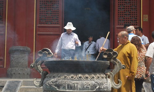 佛教梦到吃饭什么意思啊,学佛的人梦到自己和别人不停的吃东西是什么意思