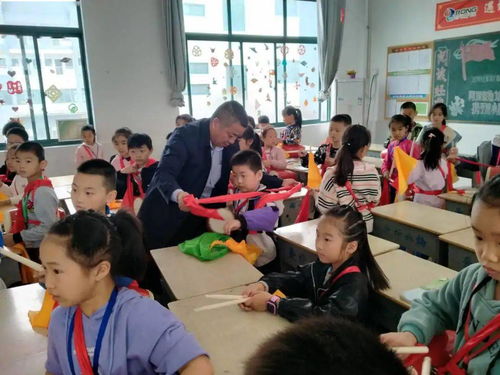 为什么会梦到小学时的人,梦见小学同学代表什么