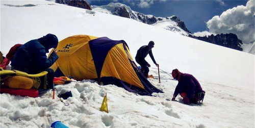 女人梦到雪山是什么征兆,女人梦见雪山美景