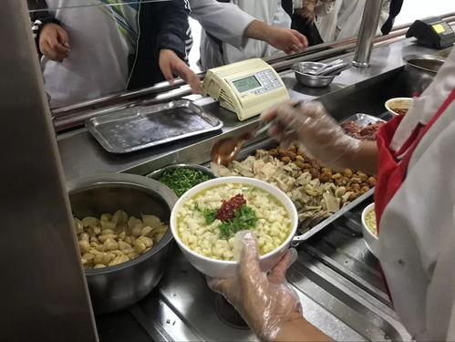 学生梦到饭店吃饭什么意思,梦见饭店吃饭好不好