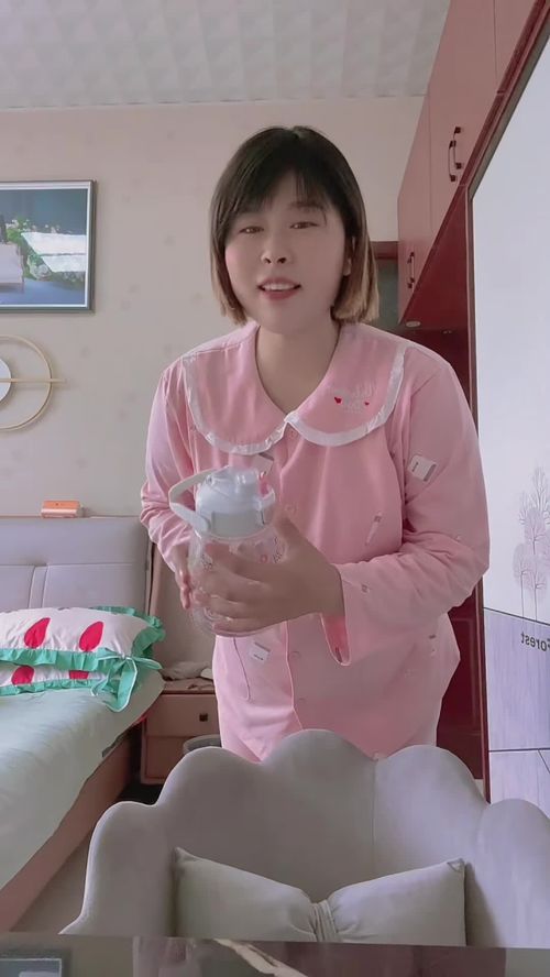 昨晚梦到的姑娘什么意思,梦见小姑娘的预兆