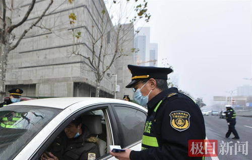 梦到交警执法什么意思啊,梦到交警查车是什么意思