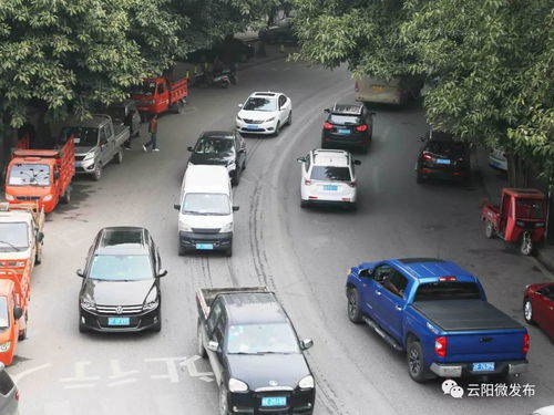 梦到交警堵车抓人什么预兆,做梦梦到我老公开大车然后有交警查车然后他就把车停到等交警走是什么意思？