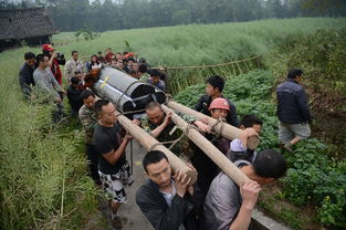 梦到人家抬着棺材什么意思,梦见他人抬棺材是什么征兆