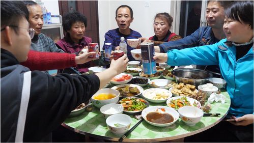 为什么梦到在学校吃饭的,梦见在学校食堂吃饭的预兆